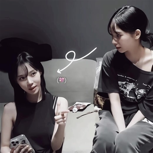 Winter y Karina: Un abrazo que derrite corazones