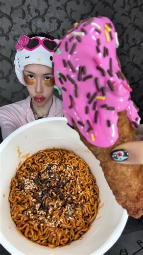 buldak fried chicken 🍗🩷 #patootieeats #mukbang #eating #fastfood #asmr