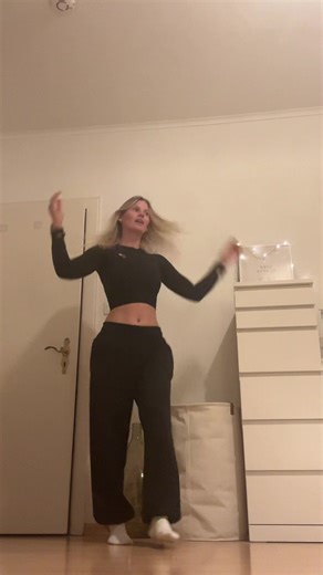 Dc: @maya #lovemeharder #trending #dancer #dance #fyp