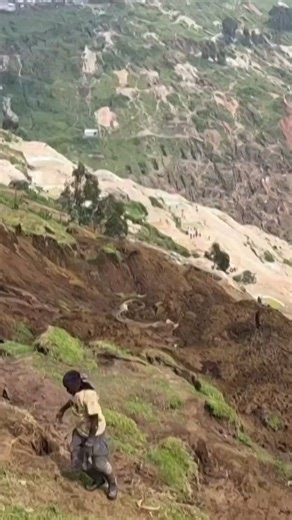 Effondrement d'une mine à Rubaya : la RD Congo accuse le Rwanda et le M23 Plus de 200 personnes ont péri dans l'effondrement d'une mine dans l'est de la République démocratique du Congo, jeudi 28 janvier, ont annoncé les autorités rebelles. Le gouvernement congolais les accuse de mettre en danger la vie des civils en autorisant l'exploitation minière illégale sans faire respecter les normes de sécurité. | BBC News Afrique