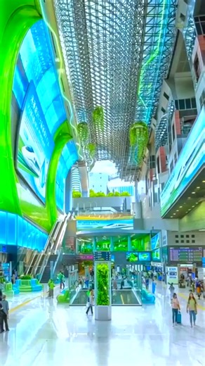 Frutiger Aero Concept at Kyoto Station #FrutigerAero #約束された未来 #promisedfuture #futurenostalgia #sora2