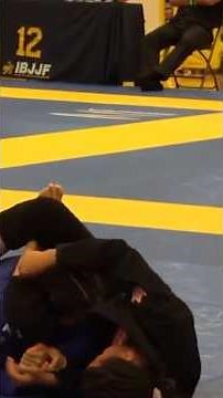 Light skin white belt puts opponent in nasty triangle choke #fyp #bjj #jiujitsugirl