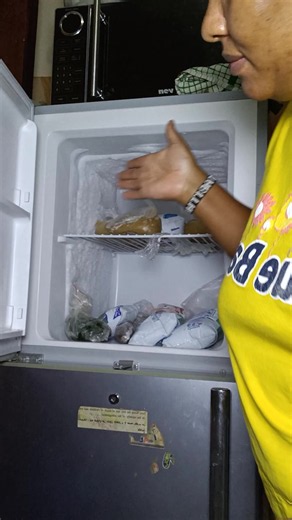 How I clean and restock freezer #parenting #momsoftiktok #kenyantiktok🇰🇪 #packwithT #storagehacks