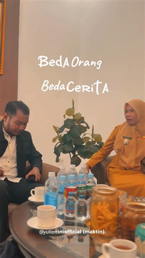 Mak Tin on Instagram: "Mereka yang masih menginjak usia dua puluhan, dengan energi yang belum terpakai habis, adalah tulang punggung masa depan daerah kita. Kita sering menunggu keputusan dari mereka yang berseragam, dari pejabat yang duduk di kantor ber AC, padahal suara paling nyaring justru datang dari mereka yang masih berani bermimpi besar. Mereka tidak hanya menunggu perintah, mereka menciptakan peluang—startup pertanian urban, program literasi digital, atau gerakan penghijauan yang menana