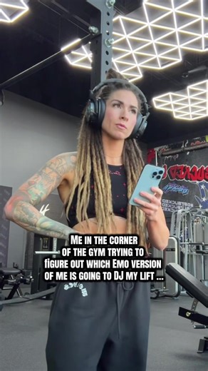 Choosing the Right DJ for My Gym Lifts