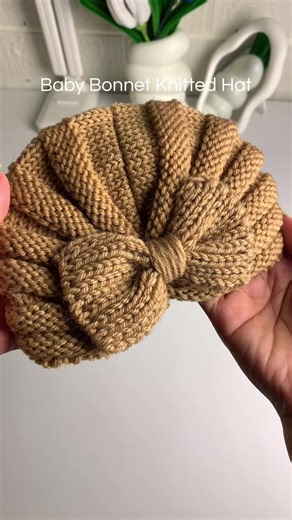 Knitted Baby Sun Bonnet Hat Pattern