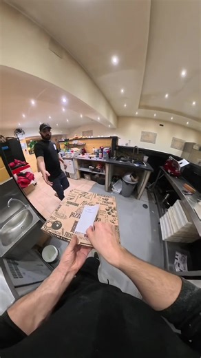 Recette de pizza épicée au chorizo et cheddar