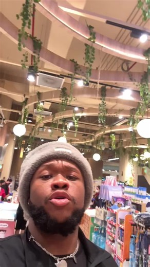 Tomorrow I’m going to this Street Food Street if you wanna come DM me 🔥 Followww For More Adventures 🌎🔥 👁️👁️ 🎈Kuala Lumpur , Malaysia 🇲🇾 ) My YouTube Channel Is In My Bio 🔗 Follow @milano4eva @milanosreviews my food review page 📄 Milano4eva on Instagram and Takeonebitefoodreview on Instagram 🎈 #kualalumpur #malaysia #asia #food #travel