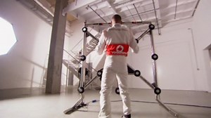 Two drivers, four epic challenges! - Batak challenge - Formula 1 Videos