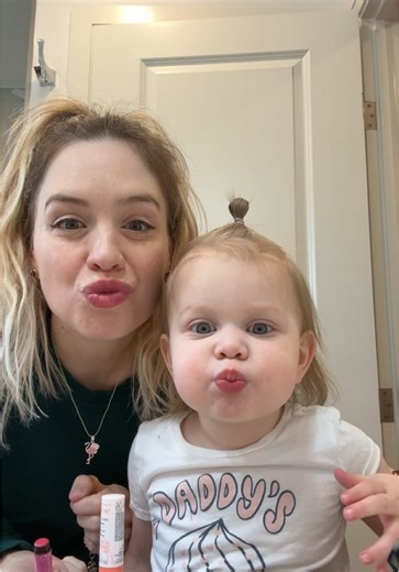 girls together 😘🥹 picked each others hair do