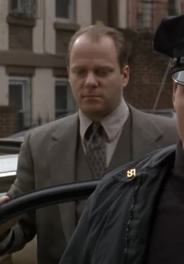 Third Watch S01:E01 - Welcome to Camelot