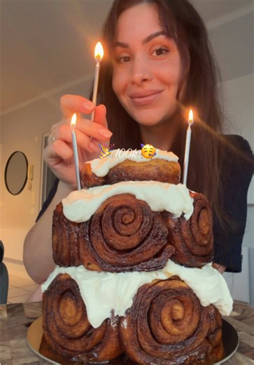 100K food lovers on this page! ❤️🥹 I made a cake for us 🤭🎂 I started this without knowing where it would take me — just creating, sharing my passion, and somehow, here we all are! 🥹 Some of you have been here from the beginning, some just found me recently. Either way, thank you so much! ❤️ It was never really about the numbers, but about the people behind them - seeing your profile pop up when you follow me always makes me smile — it means so much knowing you want to be a part of this littl