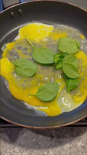 Day 10 Cheesy rice paper omelette