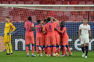 Sevilla manager Lopetegui praises Chelsea after dominant win