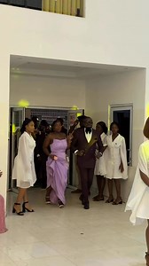Bridesmaids and groomsmen wedding reception entrance #weddingdance #weddingparty #bridalparty #weddingentrance | Kele
