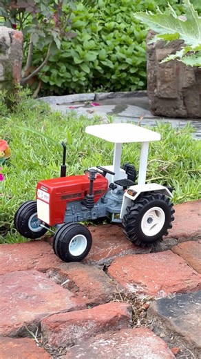 Toy tractor model Swaraj 855 how to make mini tractor Model ￼Swaraj 855 #swaraj855 #viralshort