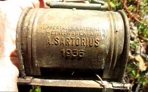 俄罗斯寻宝队挖掘二战遗迹，挖出1936年的老灯笼！