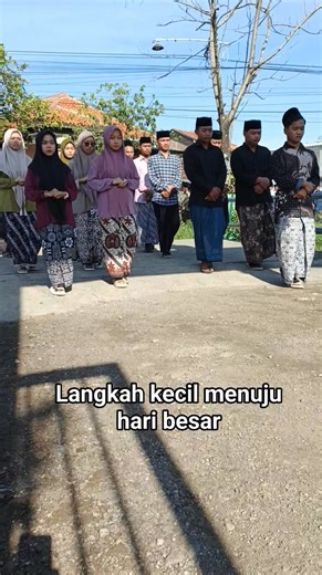 Mas Mus on Instagram: "Ada yang pernah merasakan latihan jalan seperti ini? #ma_fathul_huda #mafah"