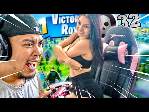 1 KILL = 1 PIECE OF CLOTHING * FORTNITE CHALLENGE *