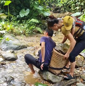 1.3K views · 23 reactions | Skills to build soil retaining stone embankments Bàn Thị Chạn | Bhalaha | Facebook