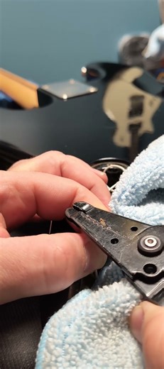 fixing an input jack on a bass or electric guitar #guitar #repair #bass #lutherie #jack #inputjack