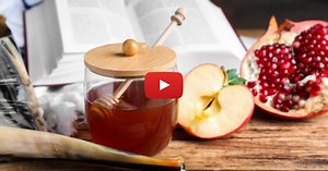 WATCH: Explore Different Rosh Hashana Traditions! | United with Israel