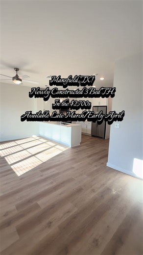 Beautiful 3-Bedroom Townhomes in Mansfield Available Now