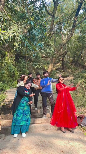 Mausi Ki Mazedar Group Dance Performance