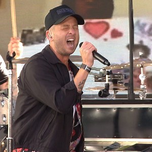 Thank you Today Show and thank you to all the nurses who came out to rock with us! You can watch all 3 performances including our first ever live performance of “Run” here: https://bit.ly/3tE1TnO | OneRepublic