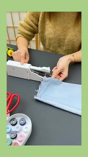 Handheld Mini Sewing Machine: Easy Fabric Projects