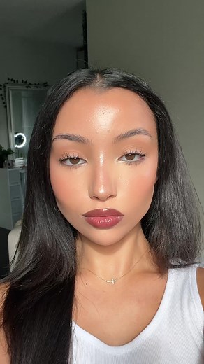 Glossy Dark Red Lipstick Tutorial for Smooth Lips