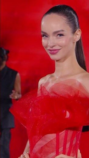 L'ORÉAL PARIS LE DÉFILÉ - THE RUNWAY - LUMA GROTHE