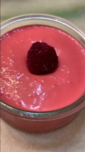 Raspberry jello desert