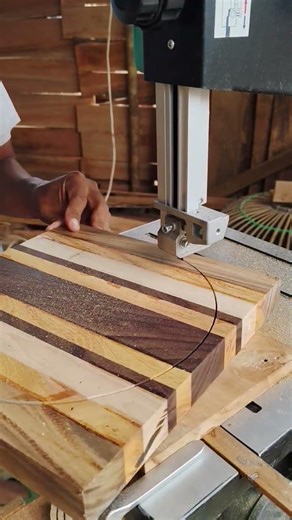 cool way to make a wood plate #diy #tricks #woodworking