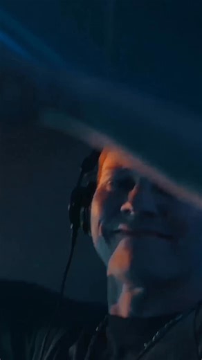 New York! Join Tiësto on October 19th for a 3 hour extended set directly on the water in Greenpoint, Brooklyn. Sign up for the presale to get first access to tickets now! | Tiësto | Facebook