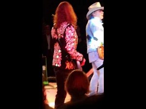 Dwight Yoakam Suspicious Minds