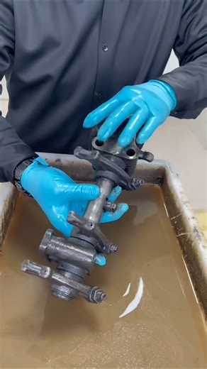 How to Remove Heavy Rust & Oxidation from Hardware Quickly #restoration #paintstripper #viral