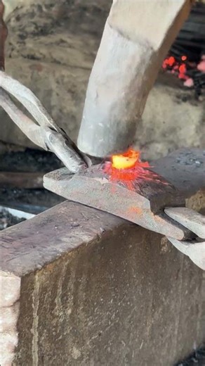 Small Scale vs. Large Scale Nail Production