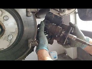 Land Rover Discovery Sport rear brake pads replacement