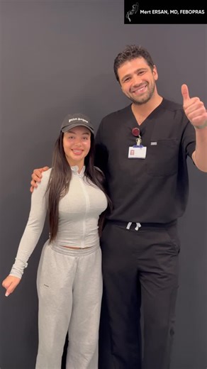 Asst. Prof. Dr. Mert ERSAN | FEBOPRAS | 🇹🇷 Sevgili Bobbie, meme büyütme ameliyatı için İngiltere’den geldi. Harika bir süreç yaşadık; operasyon öncesi ve sonrası yaptığımız küçük... | Instagram