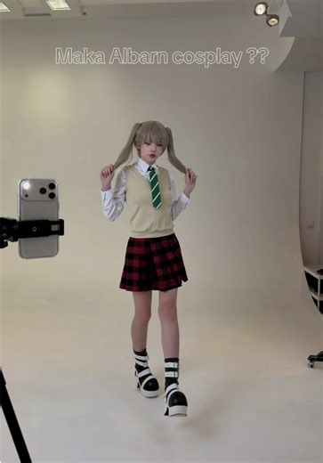 Maka Albarn Cosplay: Bringing Soul Eater to Life