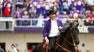 Jared Allen’s Ride to the Vikings Ring of Honor