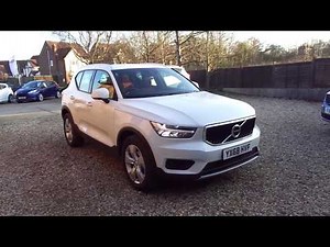 Volvo XC40 T3 Momentum Manual