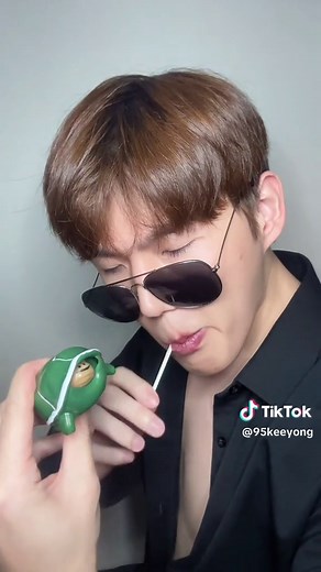 Understanding Alpha Male Characteristics and Behaviors