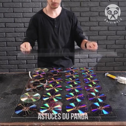 Using Old CDs As Solar Panels