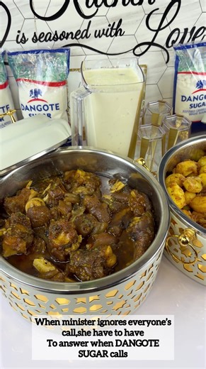 Jamaah today is all about @@Dangote Sugar 🥁 🥳 Unboxing this special 25th Anniversary box and we’re making Kunun Madara, Minister Sharholiya style.👌 Use Dangote Sugar for all your family treats and stand a chance to win exciting rewards this February. Follow @Dangote_sugar and stay tuned. Cheers to 25 years of Guaranteed Sweetness.🎊🎊 #DangoteSugar #25kgat25years #DoubleDrop #BigorSmall