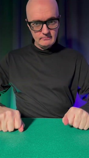 Prismatica performed by Mr Quinn