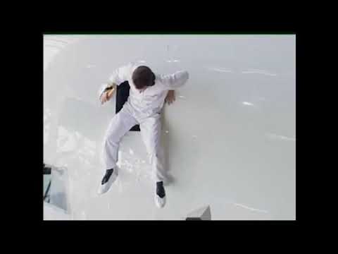 Lufthansa Boeing 747-400 Flight Deck/Cockpit Escape Hatch Instruction Video