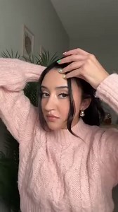 1.7K views · 16 reactions | The perfect spring pony. ‍♀️ Here's a step-by-step tutorial for installing your Bellami Hair It's A Wrap Human Hair Ponytail Extension by #BELLAMI Bella @gisele.ayora 﫶 She is wearing the 20" 100G It's A Wrap Ponytail in the shade Off Black (1B). #bellamihair #bellamihairextensions #ponytailextensions #springhairstyles #highponytail #hairtutorial #hairextensions | Bellami Hair | Facebook