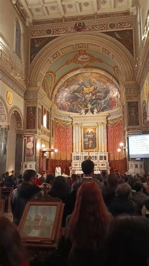 A Blessed Sunday everyone at #stdeniscathedral #ofwgreece #athens #christmas #cabalenkengreece